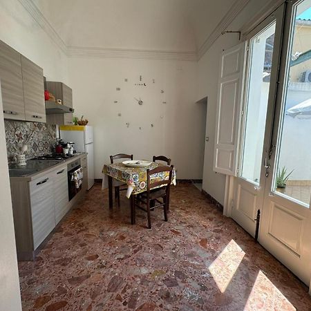Arco Del Vescovo 2 Leilighet Acireale Eksteriør bilde